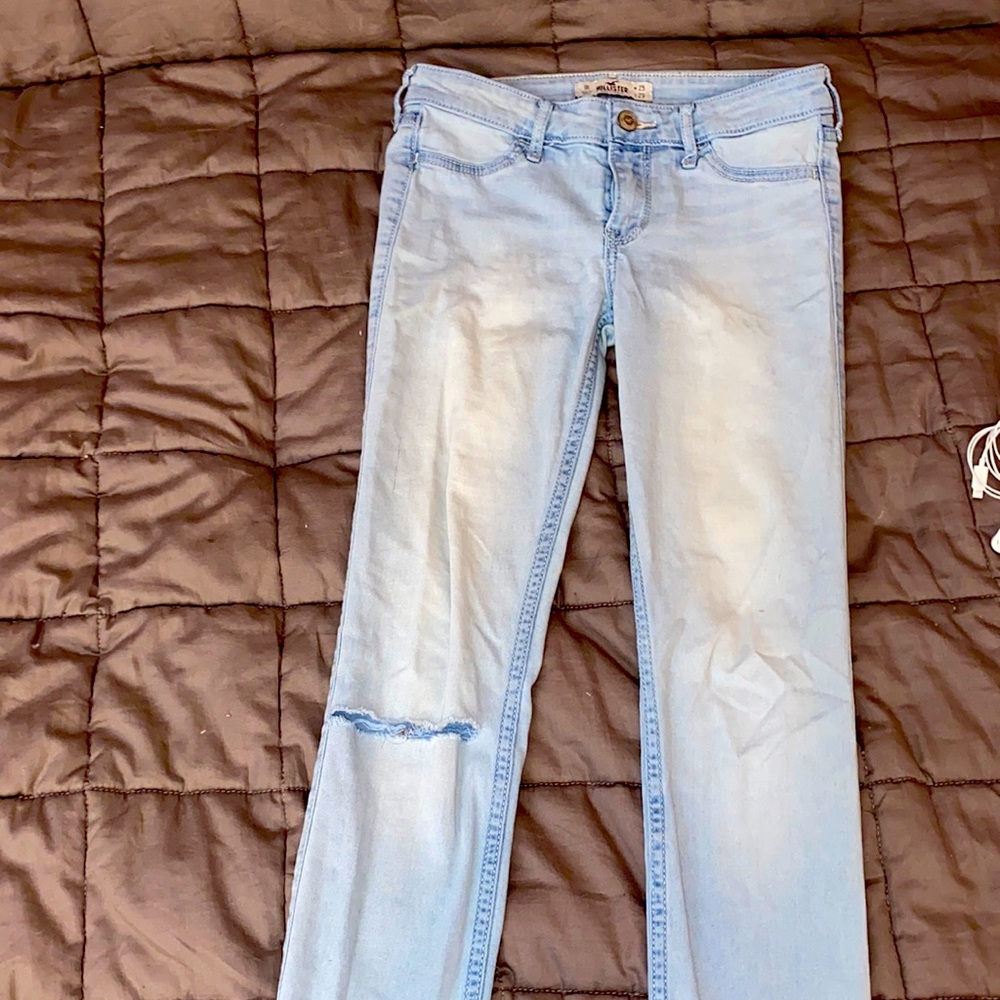 Hollister low-rise skinny jeans